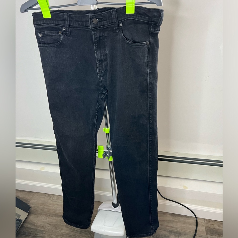 HOLLISTER CALIFORNIA SLIM STRAIGHT

HOLLISTER ADVANCED STRETCH
Size: w34 & L32